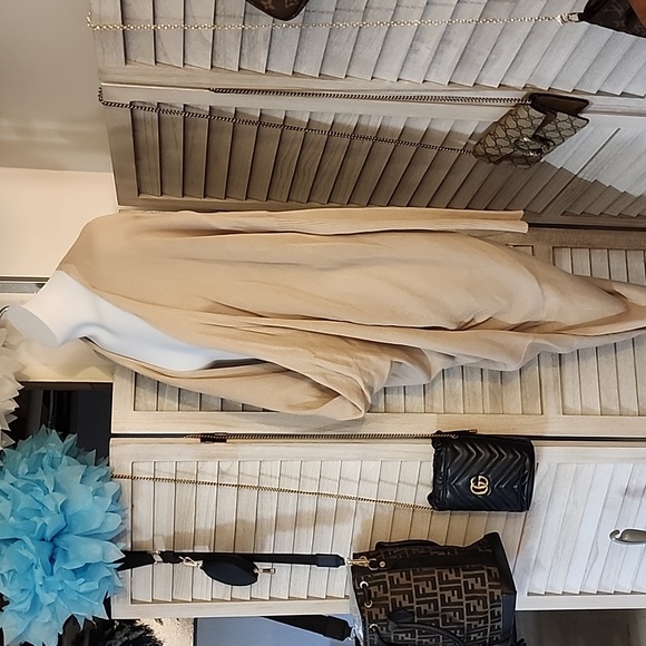 Fashion Nova brand cardigan sweater - Picture 3 of 11